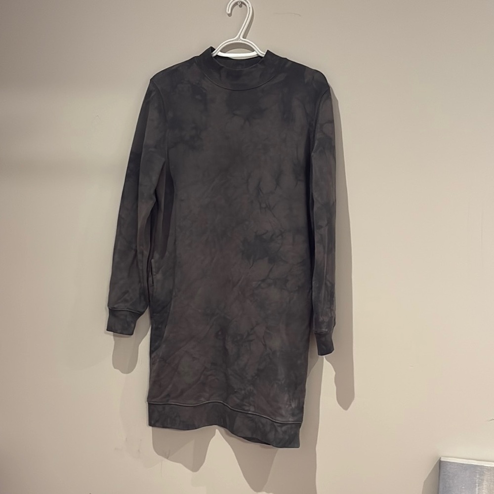 GAP Gray Tie-Dye Midi Dress
